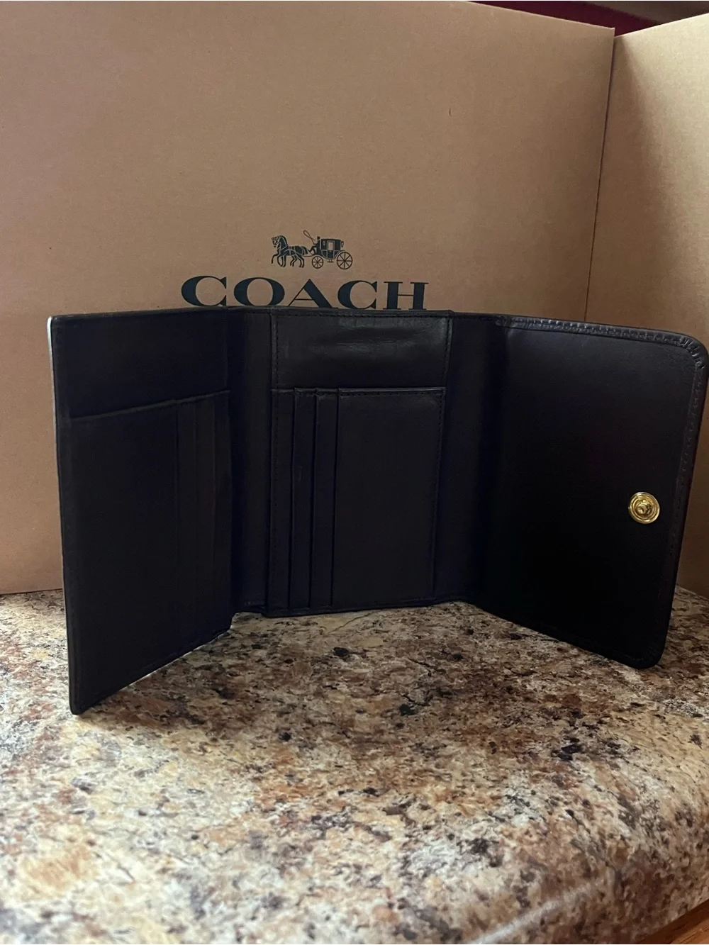 Coach authentic trifold